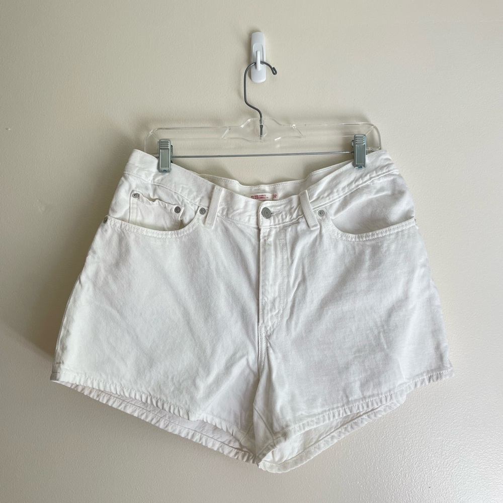 Levi’s 80s Mom Shorts